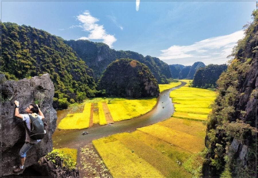 Full Day Trang An, Bai Dinh, Mua Cave, Bus, Lunch & Guide - Hanoi to Ninh Binh Day Trip