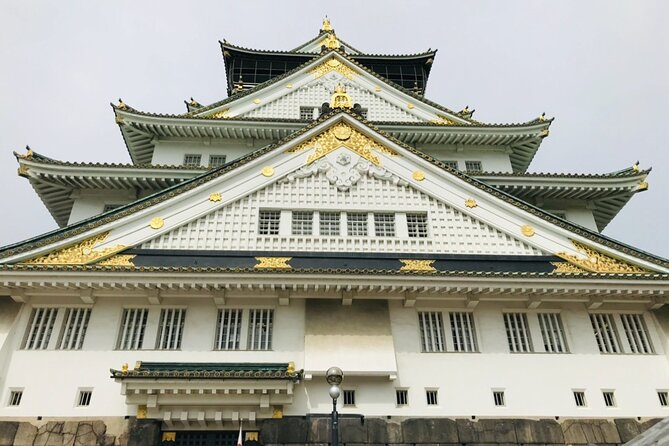 Full Day Walking Tour in Osaka Castle Temples and Ukiyoe