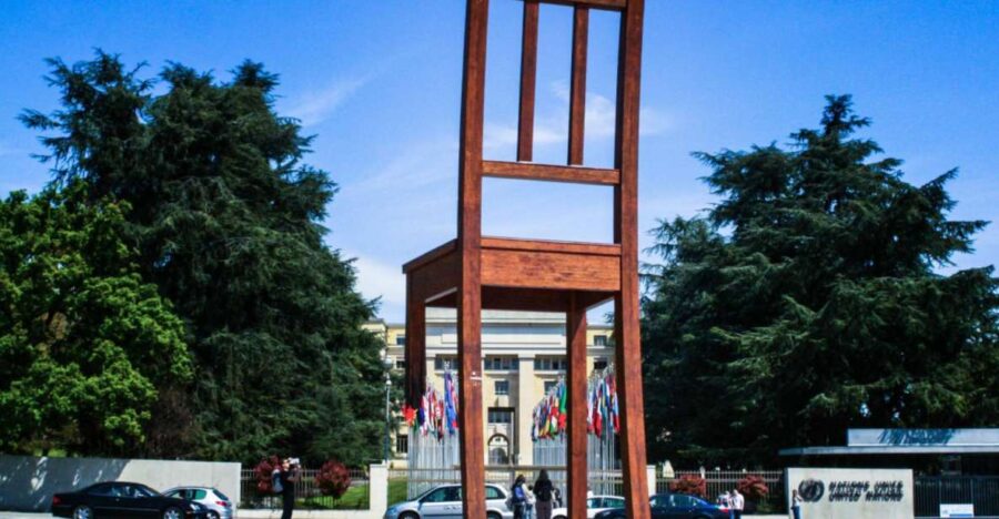 Geneva City Tour and Yvoire Medieval Village - Activity Overview
