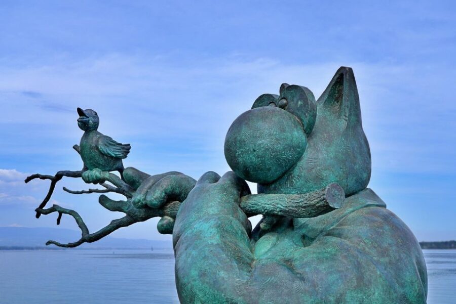 Geneva: Self-Guided Audio Tour - Lake Geneva and Jet Deau