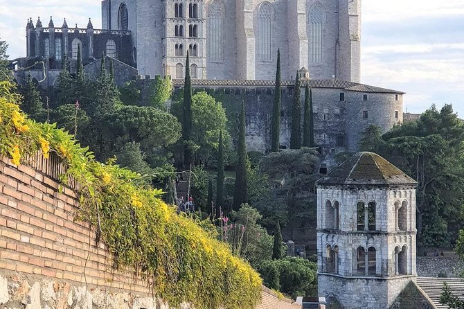 girona-guided-tour-with-cathedral-arab-baths-st-feliu-basilica-included-attractions