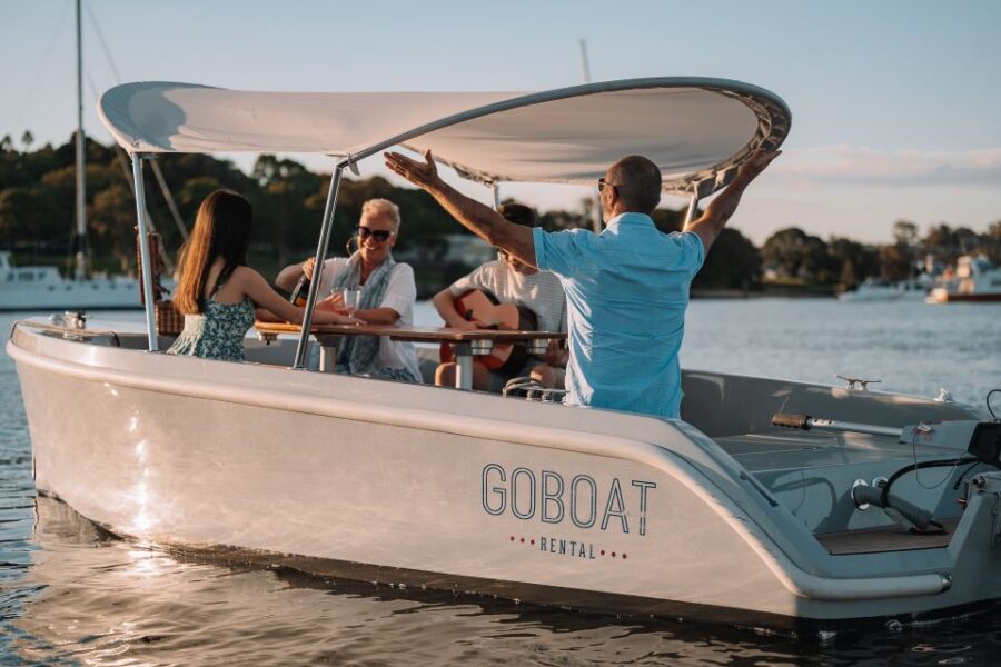 Gold Coast: Self-Guided Eco Boat Rental From Isle of Capri - Overview of the Experience