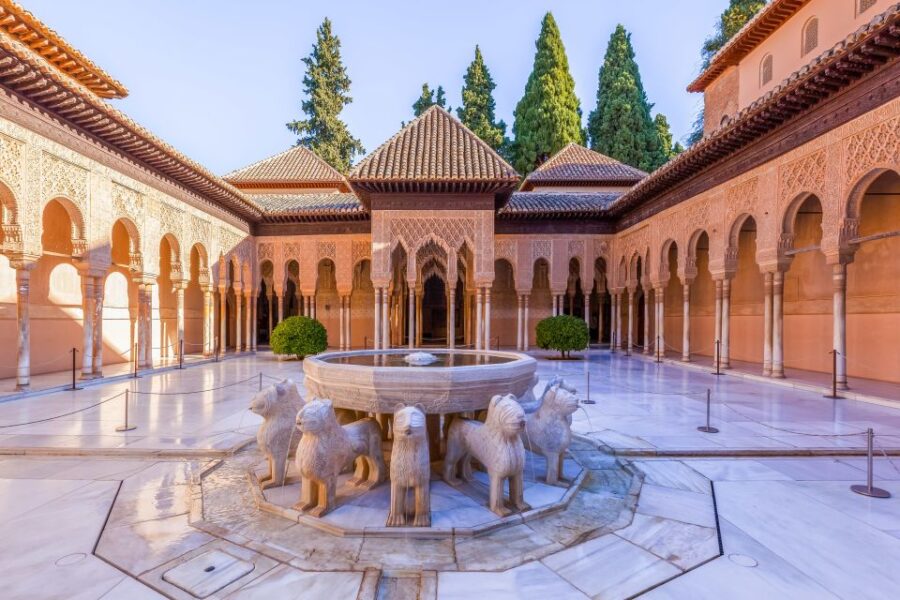 granada-alhambra-and-nasrid-palaces-small-guided-tour-tour-description