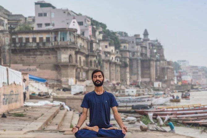 GROUP YOGA CLASS – BEGINNER / ADVANCED – Sunrise YOGA With Ayush in Varanasi