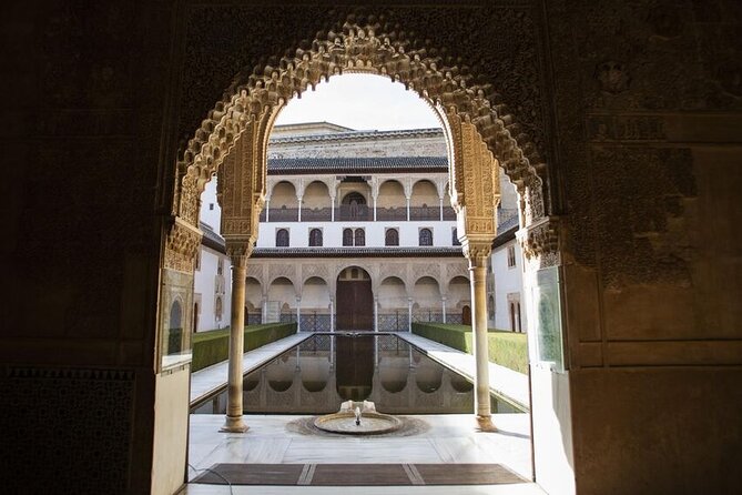 guided-walking-tour-of-the-alhambra-in-granada-overview-and-rating