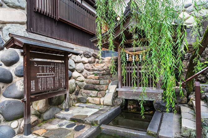 Gujo Hachiman All Must-Sees Half Day Private Tour With Government-Licensed Guide