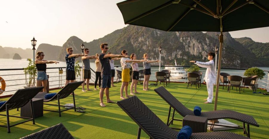 Ha Long: Lan Ha Bay 2-Day 5 Star Cruise With Luxury Cabin