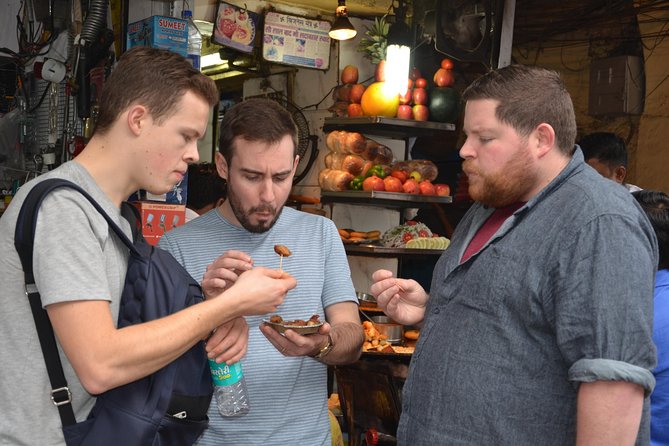 Half-Day Food Tour With Cycle Rickshaw Ride to Masterji Kee Haveli