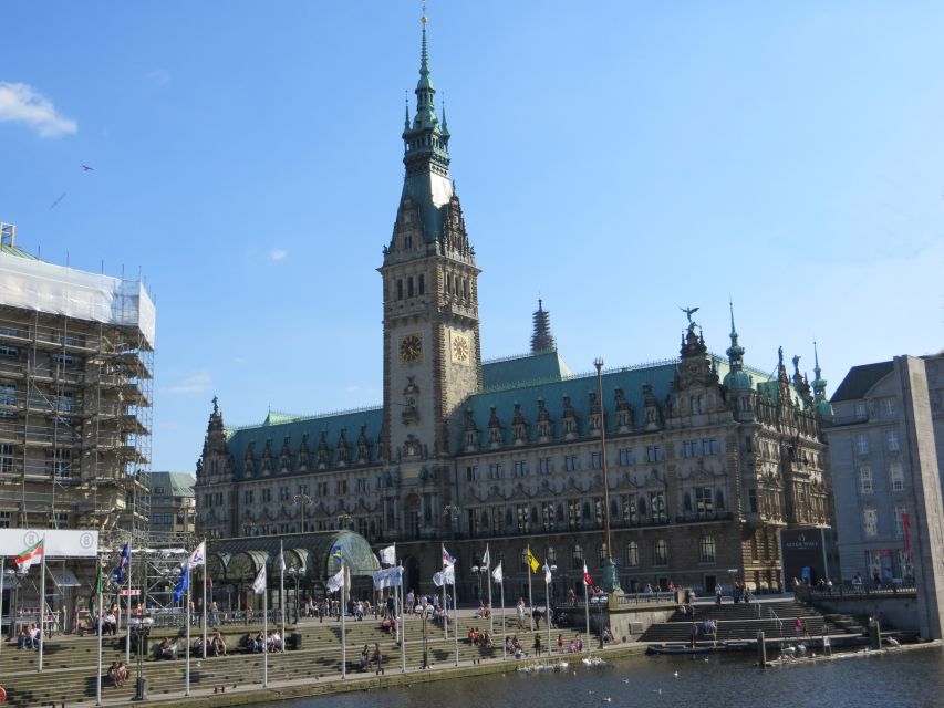 Hamburg Center: Smartphone Scavenger Hunt Sightseeing Tour - Tour Overview