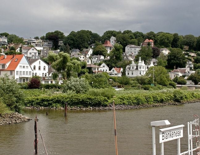 hamburg-tour-of-blankenese-on-the-banks-of-the-elbe-tour-overview-and-pricing
