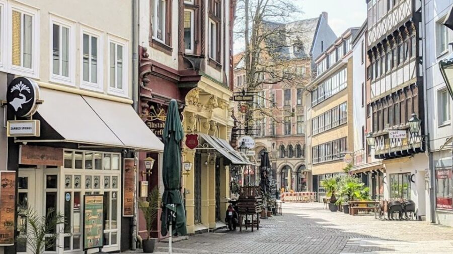 Hannover: Self-Guided Old Town Walk to Explore the City