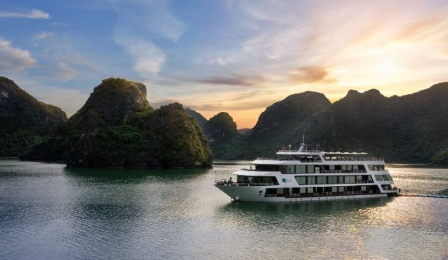 Hanoi: 3-Day Ninh Binh and Lan Ha Bay Cruise With Homestay