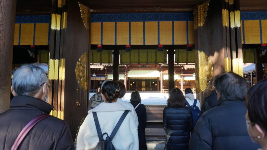 Harajuku From Meiji Shrine to Shibuya Crossing 2 Hours - Overview of the Tour