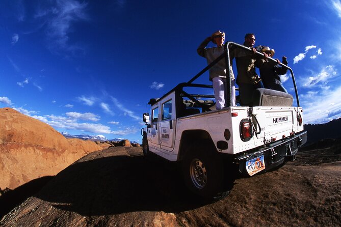 high-adventure-hummer-tour-on-hells-revenge-dramatic-landscapes-of-moab-region