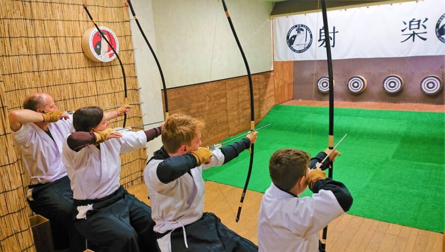 Hiroshima: Traditional Japanese Archery Experience