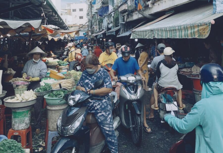 Ho Chi Minh: Local Cooking Class At Aunties Home - Vibrant Market Exploration
