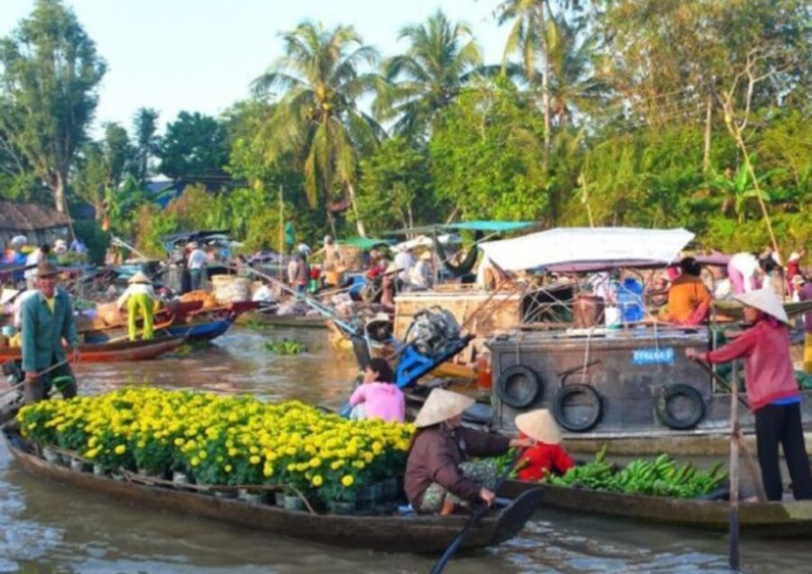 HoChiMinh: 2-Day Mekong Delta & Floating Market Group Tour - Highlights of the Experience