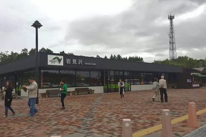 Hokkaido Day Tour From Sapporo: Asahiyama Zoo, Blue Pond Japan - Tour Overview
