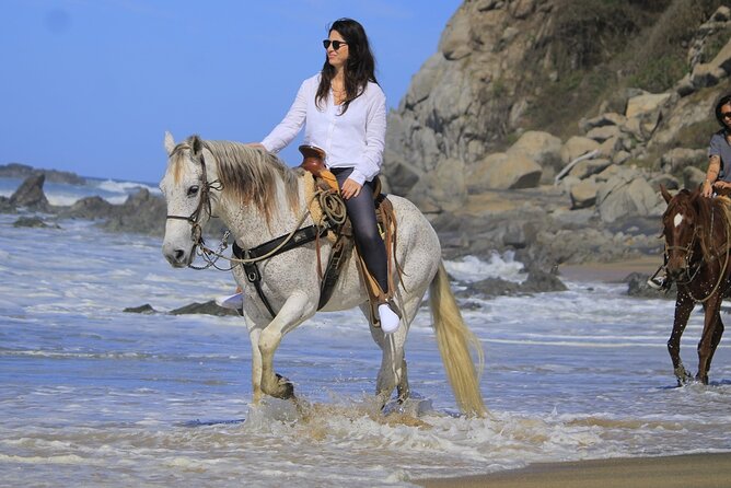 horseback-riding-in-sayulita-through-jungle-trails-to-the-beach-overview-and-experience