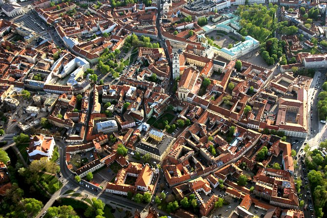 hot-air-balloon-flight-over-vilnius-old-town-whats-included-in-the-tour