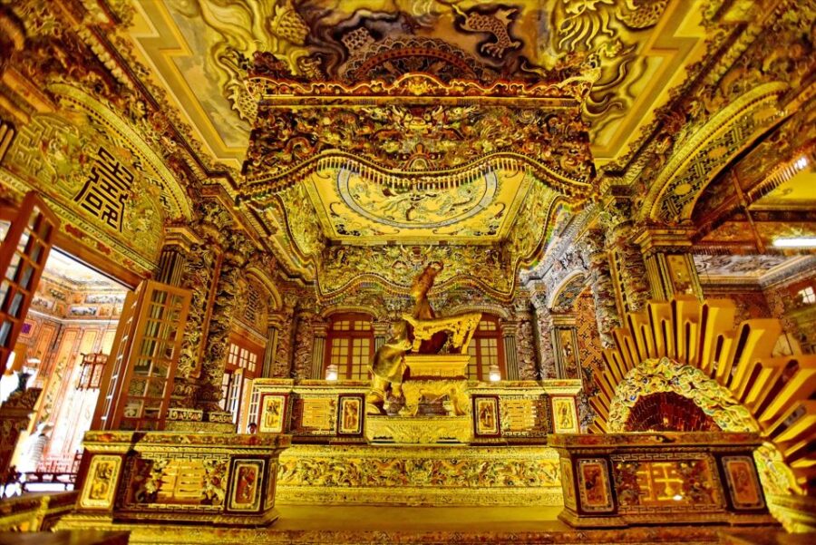 hue-citadel-thien-mu-pagoda-and-tomb-of-khai-dinh-tour-highlights