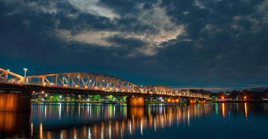 Hue: Night Walking and Photo Tour - Explore Hue by Night - Overview of the Activity