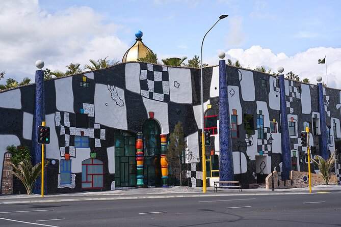 Hundertwasser Art Centre Admission Ticket - Location and Accessibility