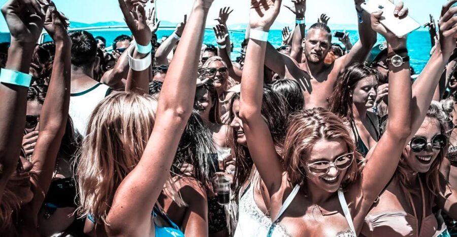 ibiza-sunset-boat-party-with-unlimited-drinks-and-dj-boat-party-experience