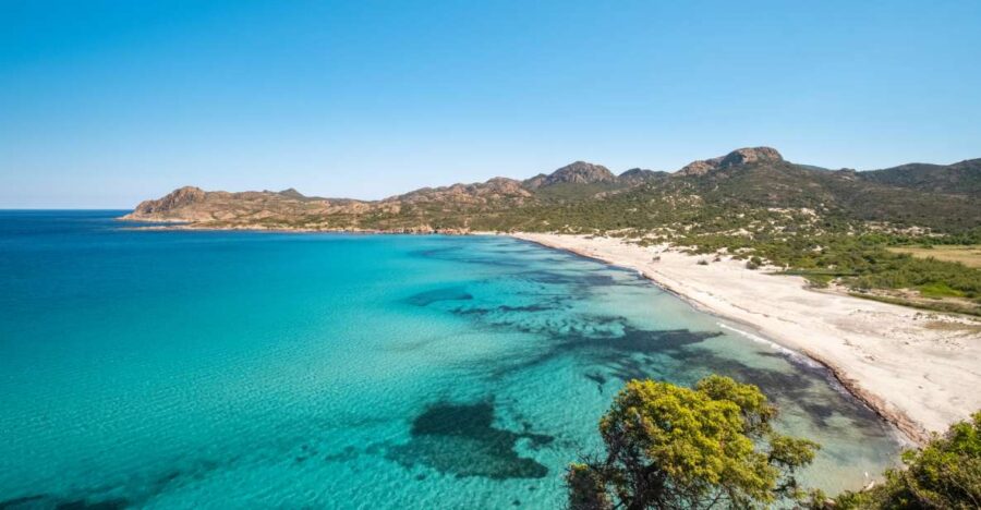 ile-rousse-desert-of-the-agriates-saleccia-lotu-tour-overview