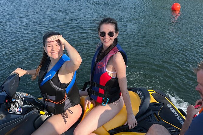 initiation-wakeboard-water-ski-towed-buoy-activity-details