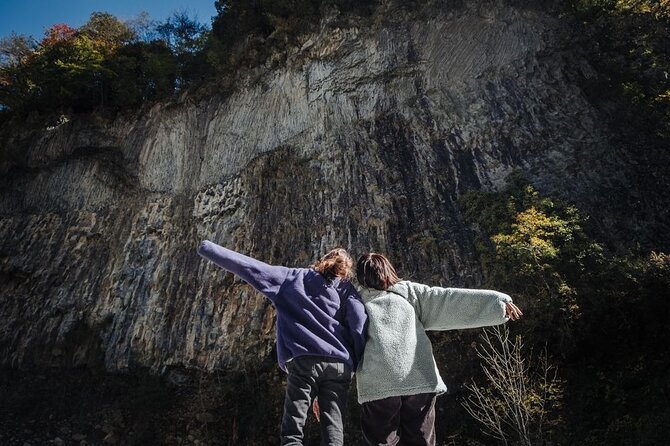 input-text-translated-into-englishhalf-day-trip-in-hida-osaka-waterfall-included-in-the-tour