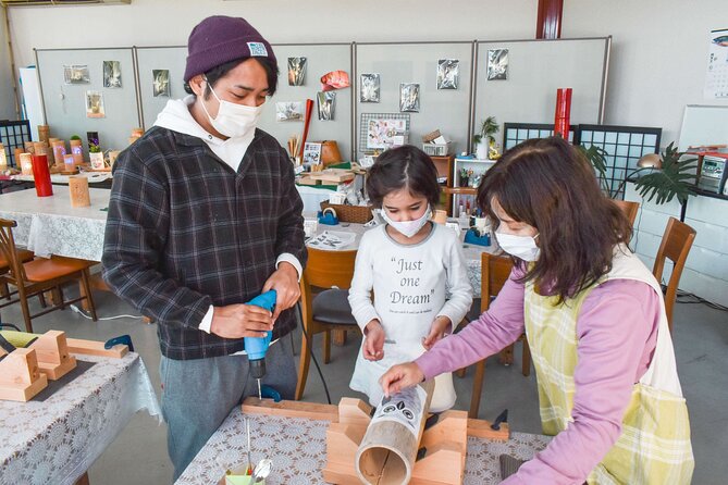 japan-bamboo-lantern-art-making-description-of-the-experience