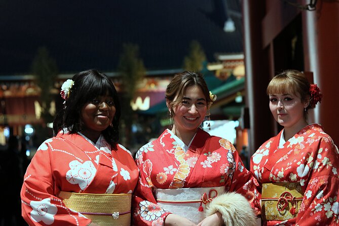 Kamakura Private Photoshoot Tour (Optional Kimono Wearing)