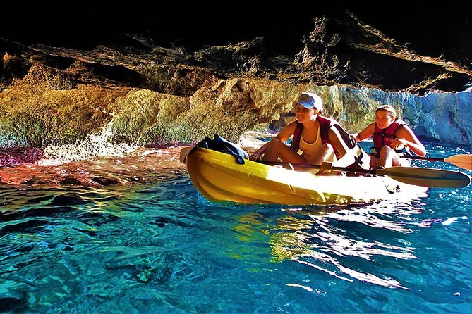 Kayak Secret Beach