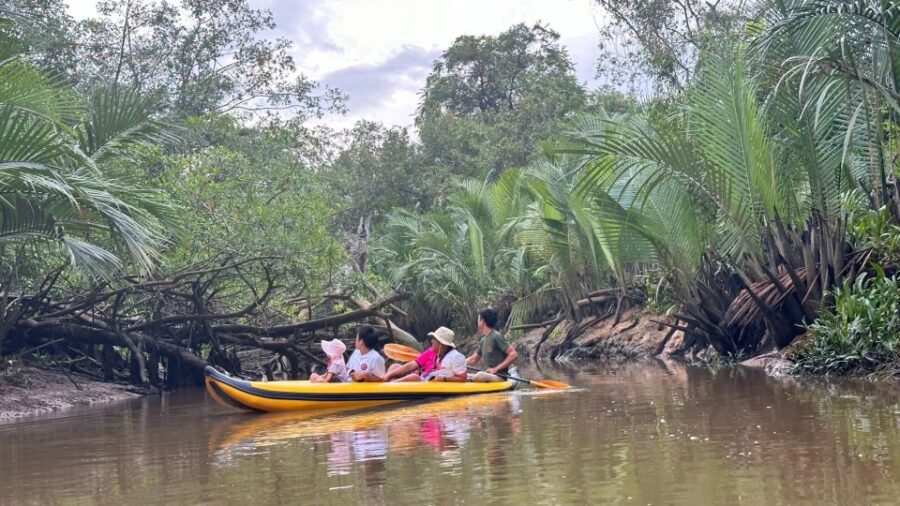 Khao Lak: Elephant Sanctuary Visit and Mangrove Kayak Tour