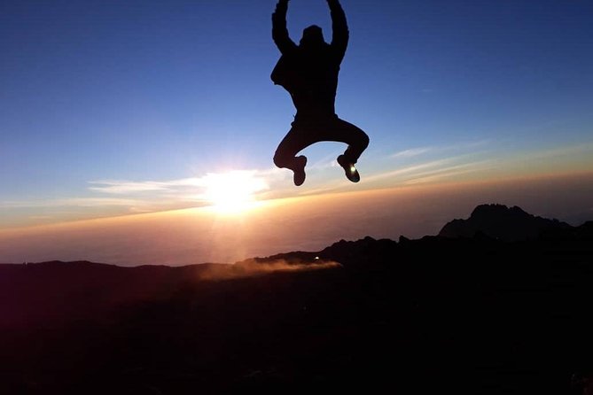 kilimanjaro-climbing-via-machame-route-8-days-terrain-and-difficulty-assessment