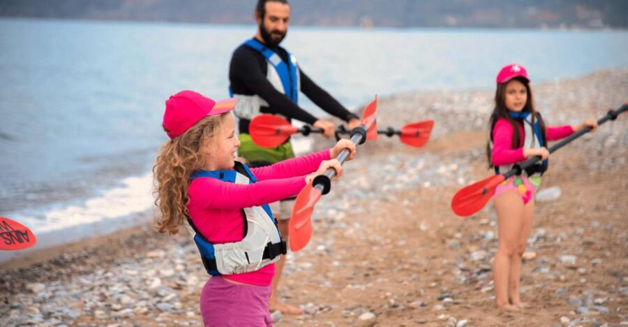 Kissamos: Sea Kayak Tour Around Kissamos Bay for Families