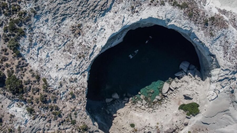 kleftiko-milos-discovery-half-day-private-tour-tour-overview