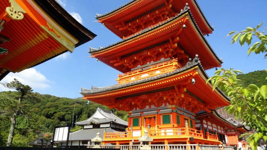 Kyoto: Higashiyama, Kiyomizudera and Yasaka Discovery Tour - Immersive Exploration of Kyotos Cultural Gems