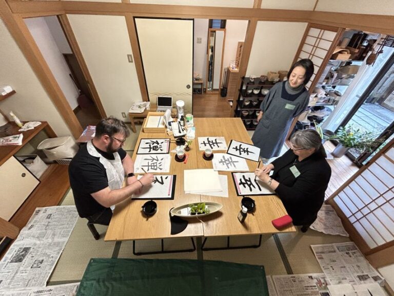 Kyoto: Local Home Visit and Japanese Calligraphy Class
