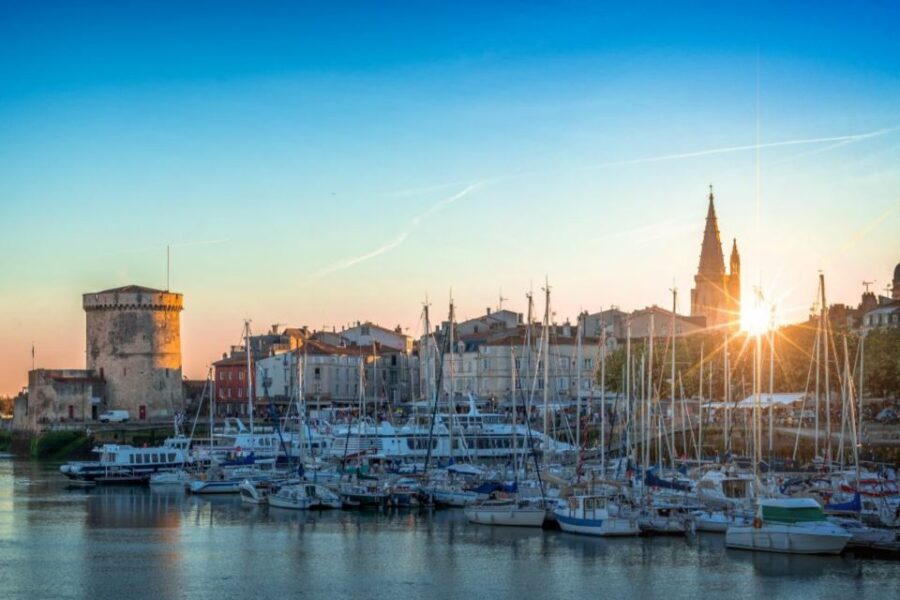 la-rochelle-bachelor-party-outdoor-smartphone-game-overview-of-the-experience