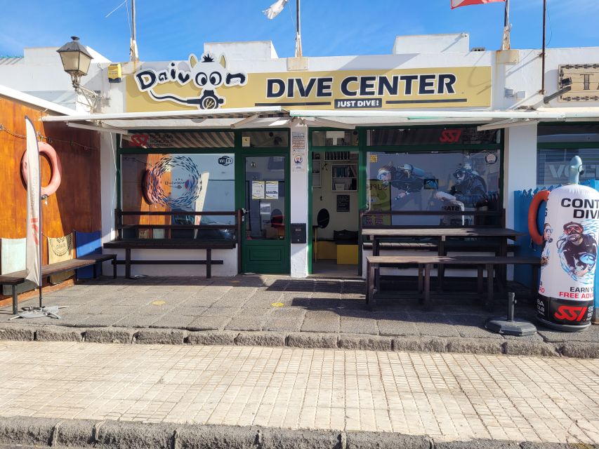 Lanzarote: Beginner Diving Course Costa Teguise (2 Dives) - Activity Details