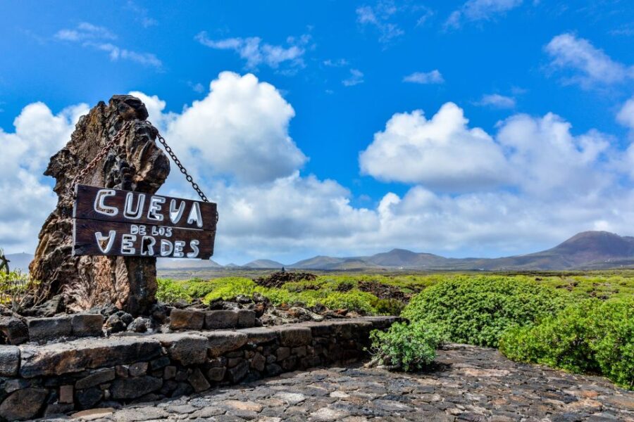 lanzarote-cueva-de-los-verdes-jameos-del-agua-tour-pricing-and-booking