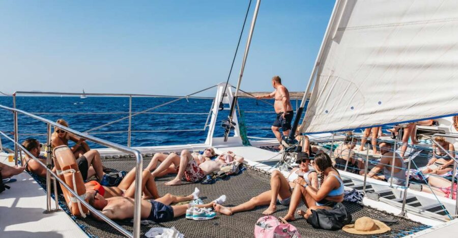 Lanzarote: Day Trip to the Papagayo Beaches by Catamaran - Exploring the Papagayo Beaches