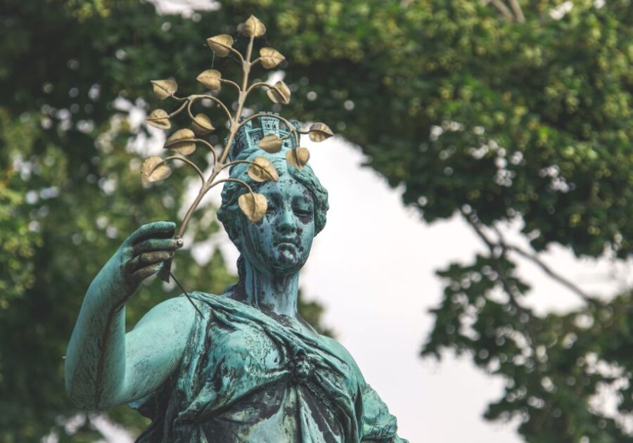 Lindau Scavenger Hunt and Sights Self-Guided Tour