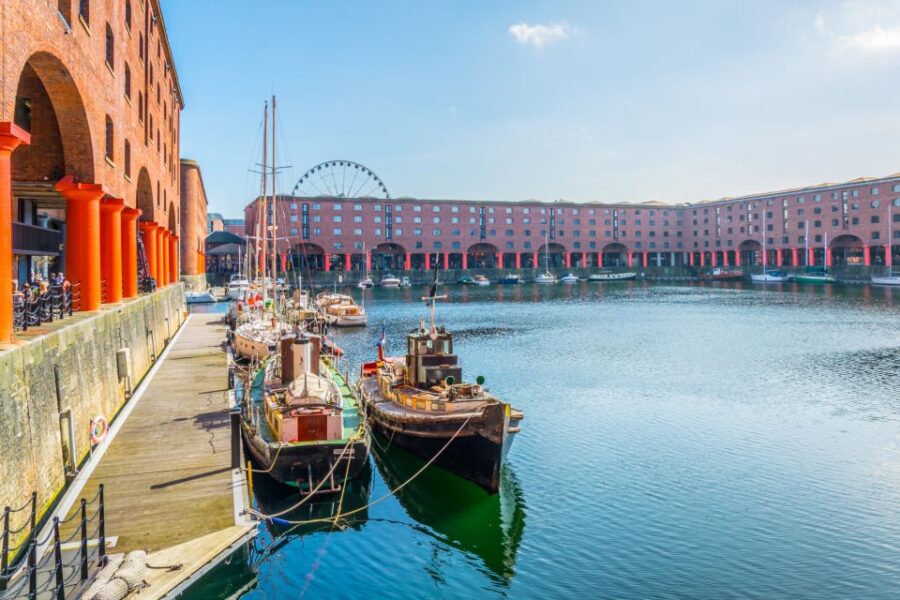 liverpool-escape-game-and-tour-unlock-mysteries-through-riddles