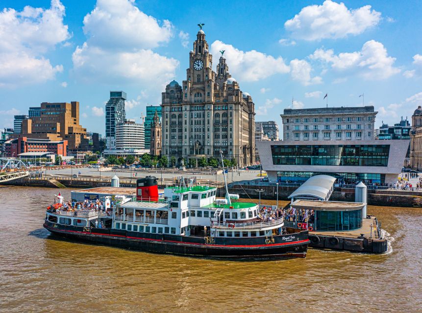 Liverpool: Sightseeing River Cruise on the Mersey River