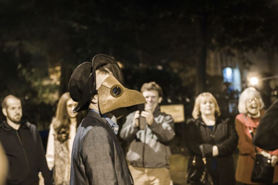 Liverpool: Theatrical History Tour and The Dead House - Theatrical Walking Tour