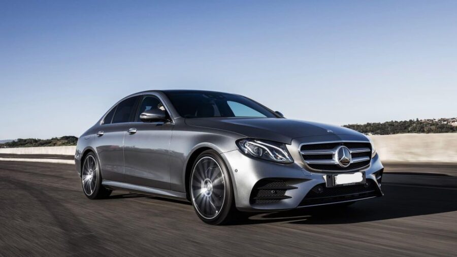 London: Executive Transfers and Chauffeur Services - Airport Transfers and Arrivals
