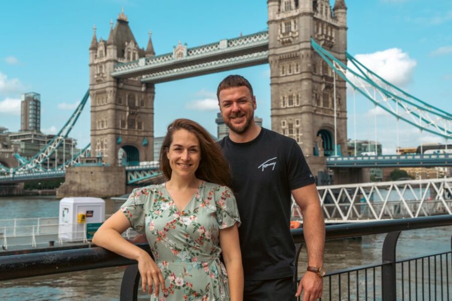 London: Professional Photoshoot at Tower Bridge - Exclusive Private Photoshoot
